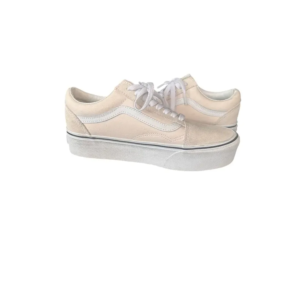 Vans Old Skool Stackform Platform Sneakers with Embroidered Floral
Women Size 9 - Picture 8 of 10